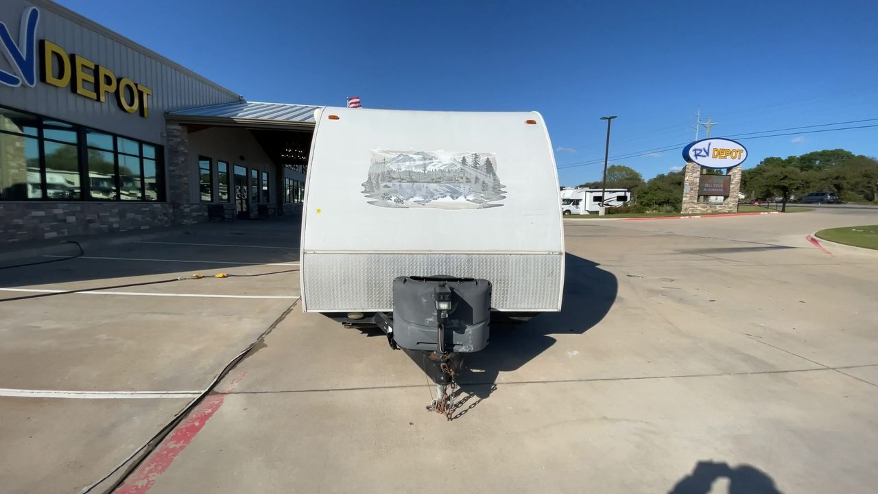 2012 HEARTLAND NORTH TRAIL 21FBS