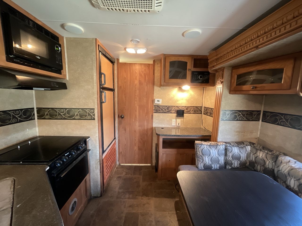 2012 HEARTLAND NORTH TRAIL 21FBS