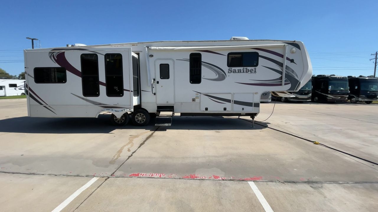 2013 FOREST RIVER SANIBEL 3400