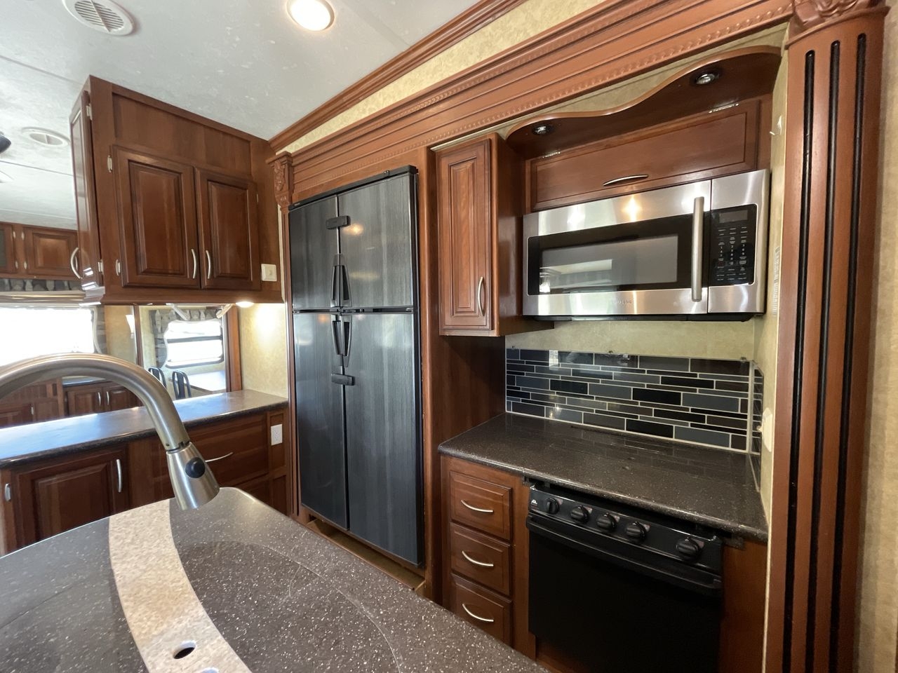 2013 FOREST RIVER SANIBEL 3400
