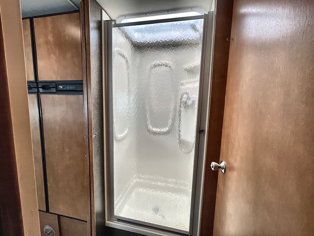 2016 WINNEBAGO MINNIE WINNIE 31K