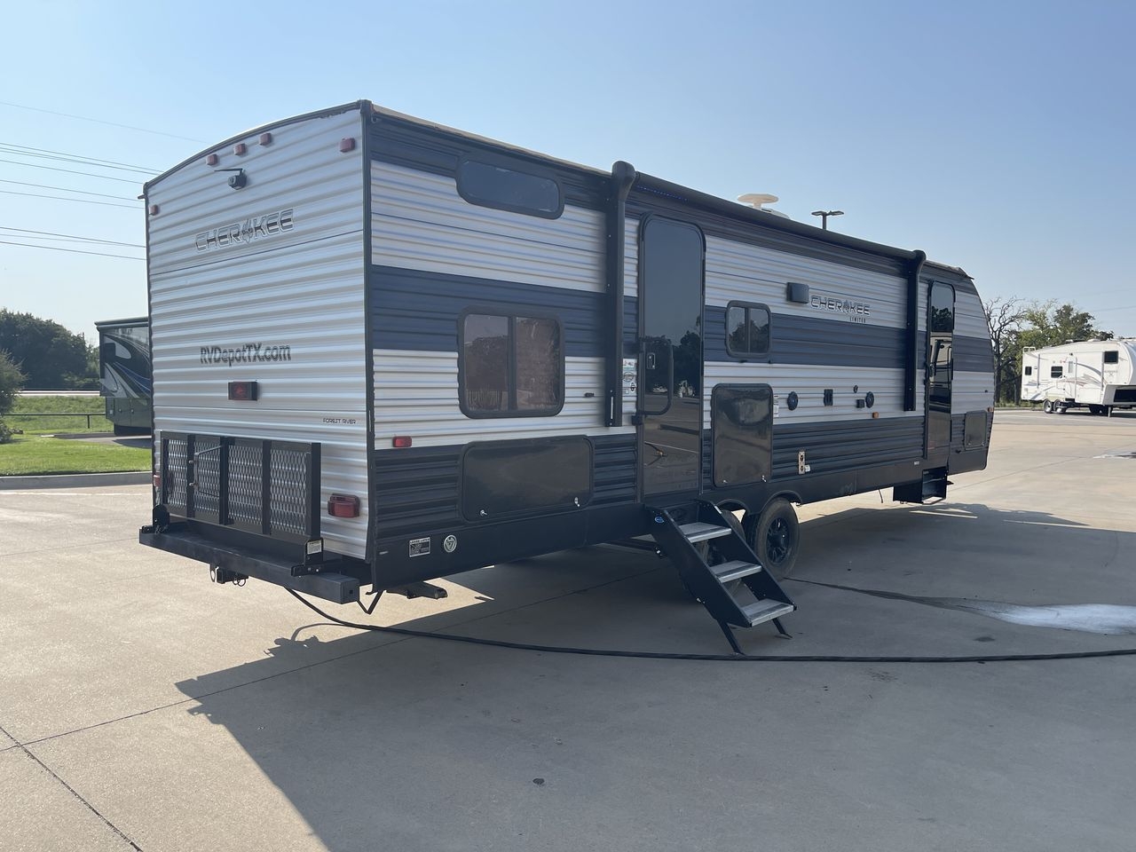 2022 FOREST RIVER CHEROKEE 264DBH