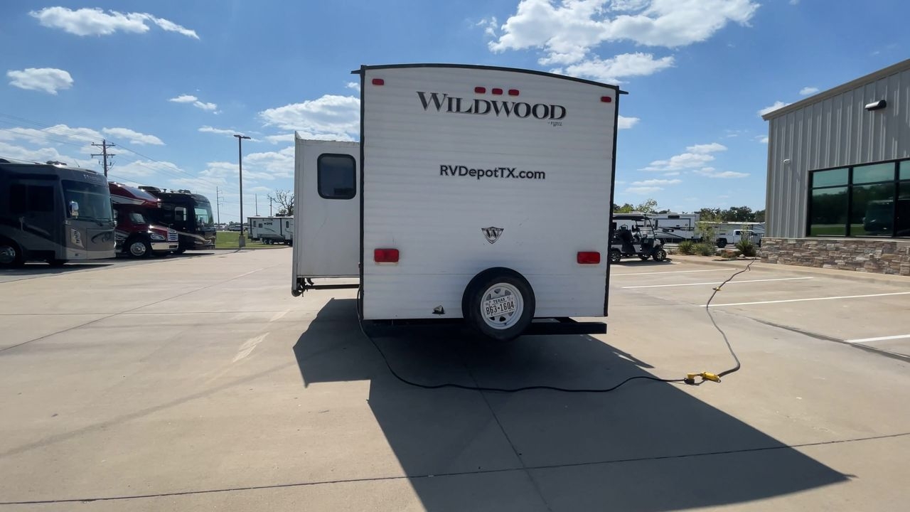 2014 FOREST RIVER WILDWOOD 28DBUD