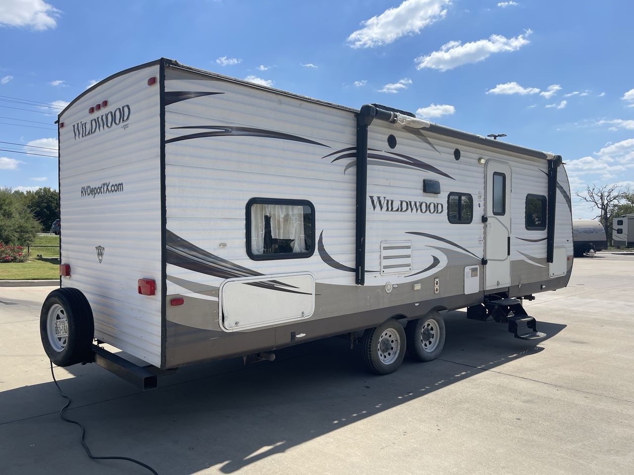 2014 FOREST RIVER WILDWOOD 28DBUD