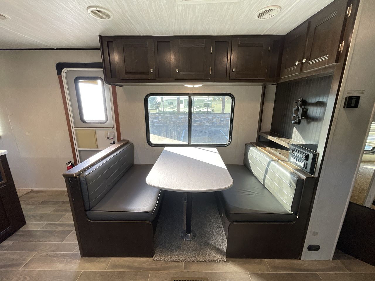 2021 HEARTLAND TRAIL RUNNER 261JM