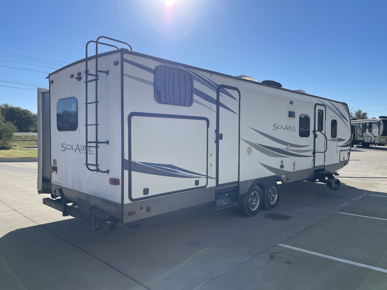 2018 SOLAIRE 317BHSK