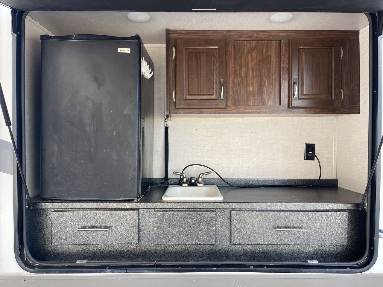 2018 SOLAIRE 317BHSK