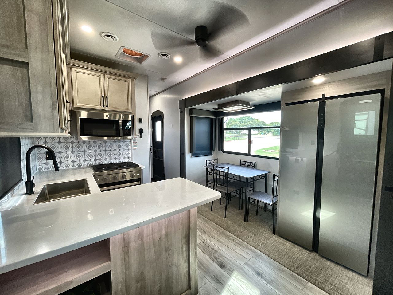 2024 KEYSTONE MONTANA 377FL