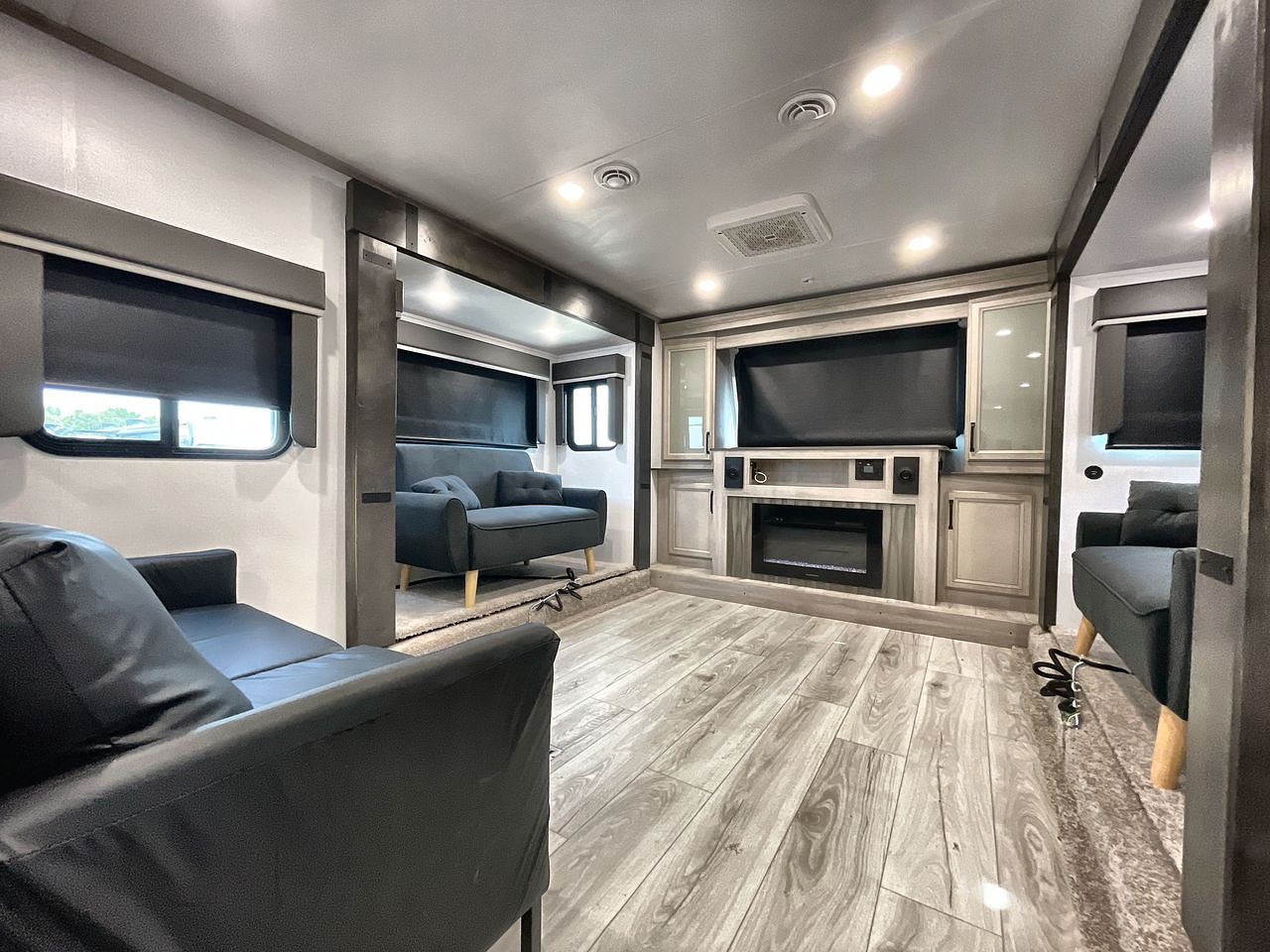 2024 KEYSTONE MONTANA 377FL