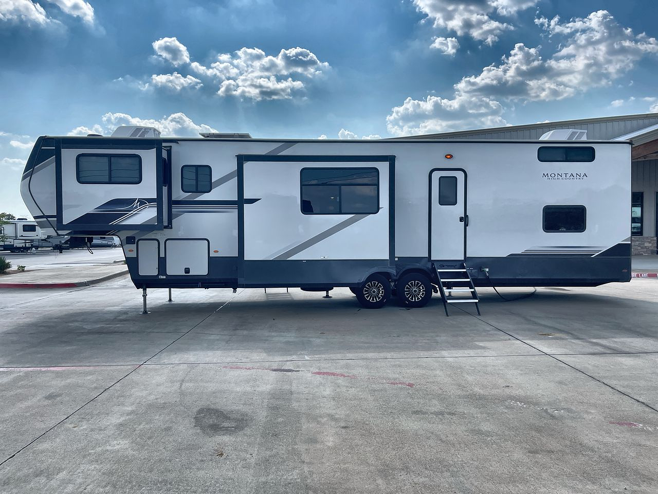 2024 KEYSTONE MONTANA 377FL