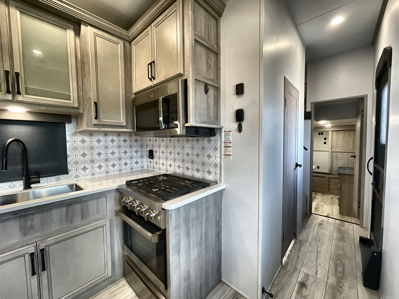 2024 KEYSTONE MONTANA 377FL