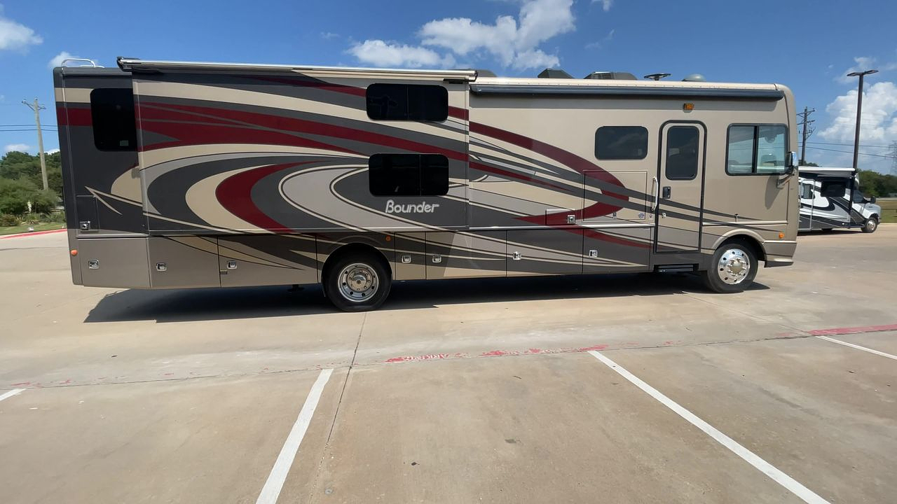 2018 FLEETWOOD BOUNDER 36H