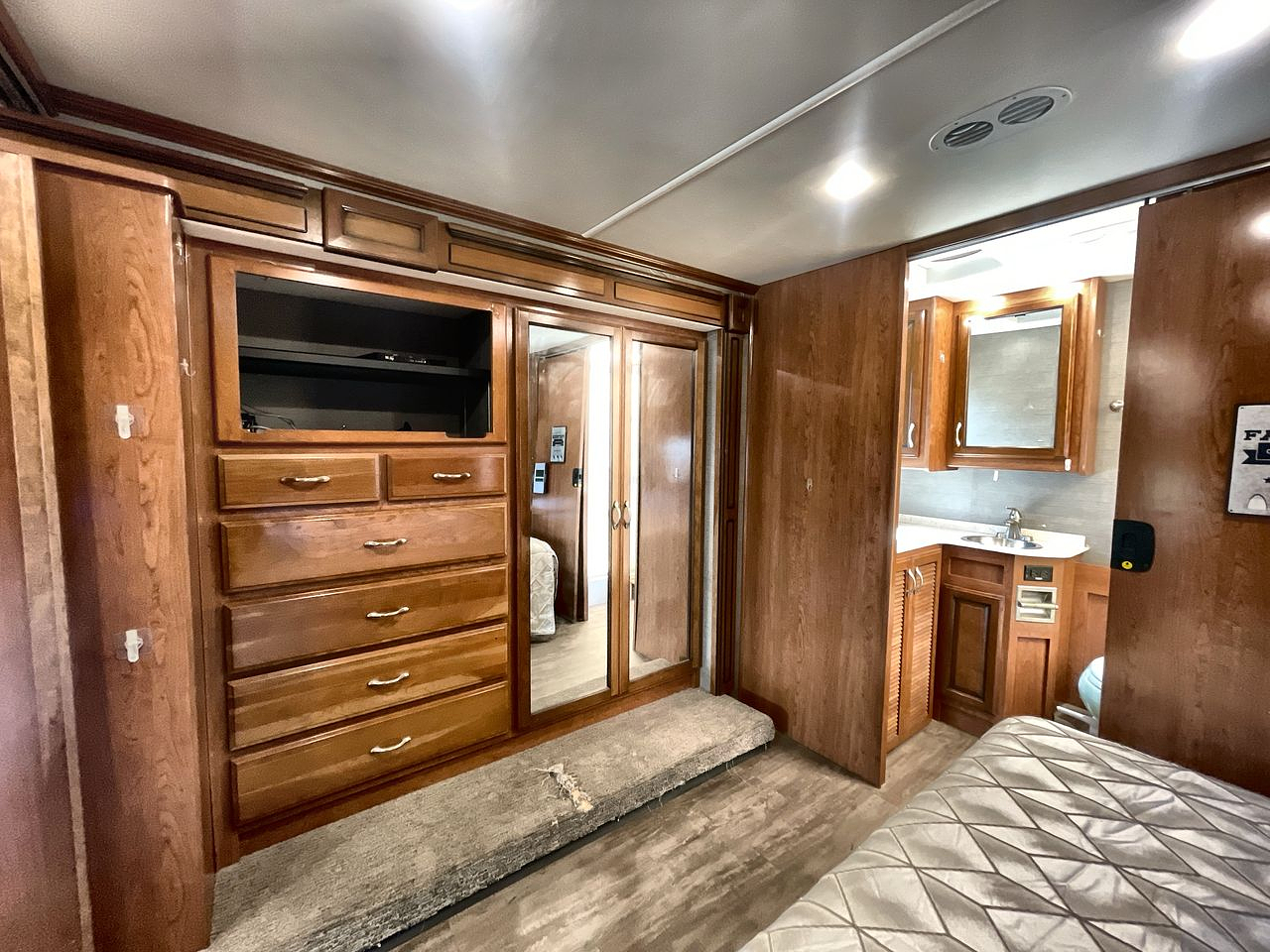 2018 FLEETWOOD BOUNDER 36H
