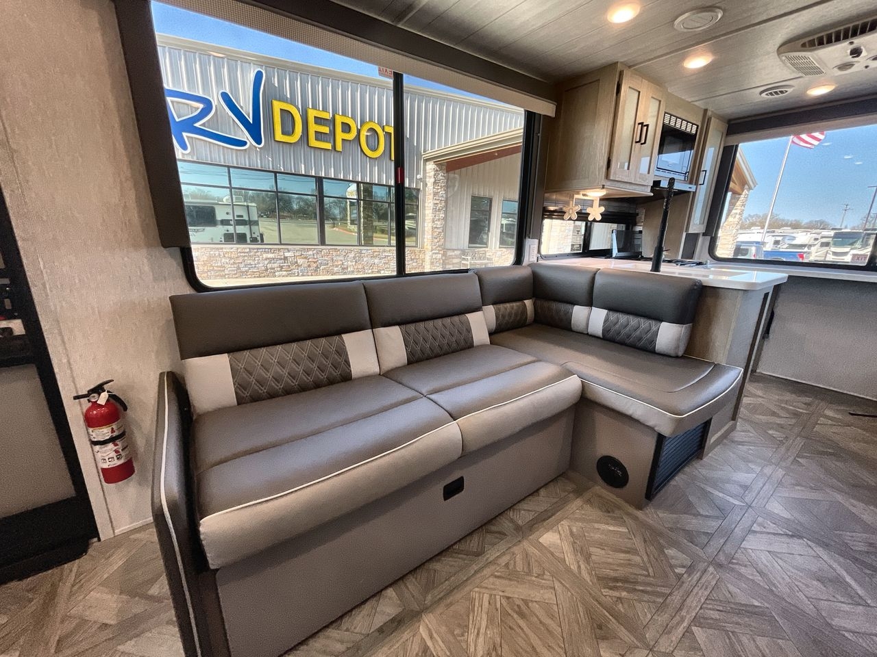 2024 FOREST RIVER WILDWOOD 24VIEW