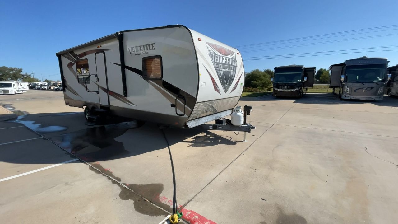 2017 FOREST RIVER VENGEANCE 26FB