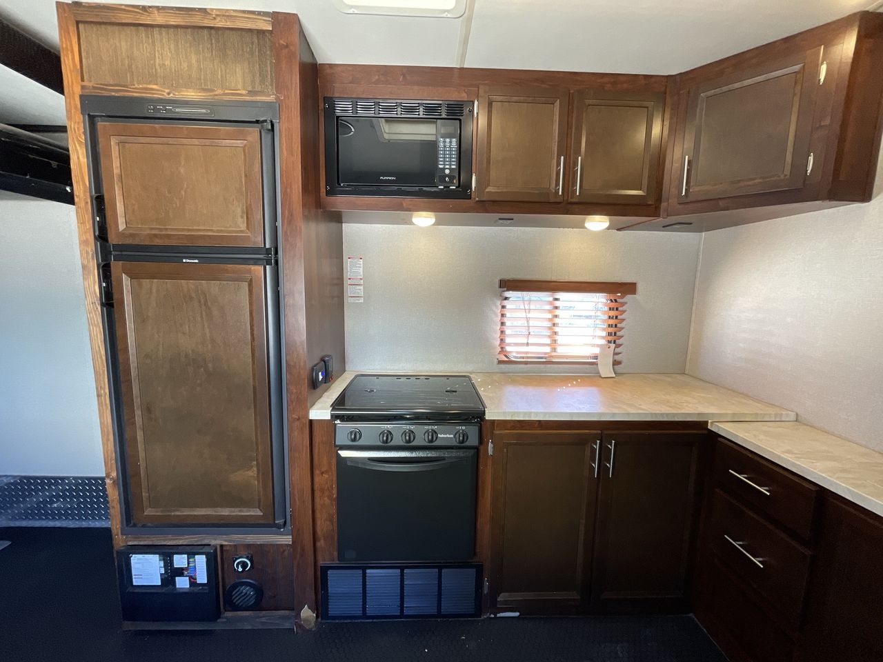 2017 FOREST RIVER VENGEANCE 26FB