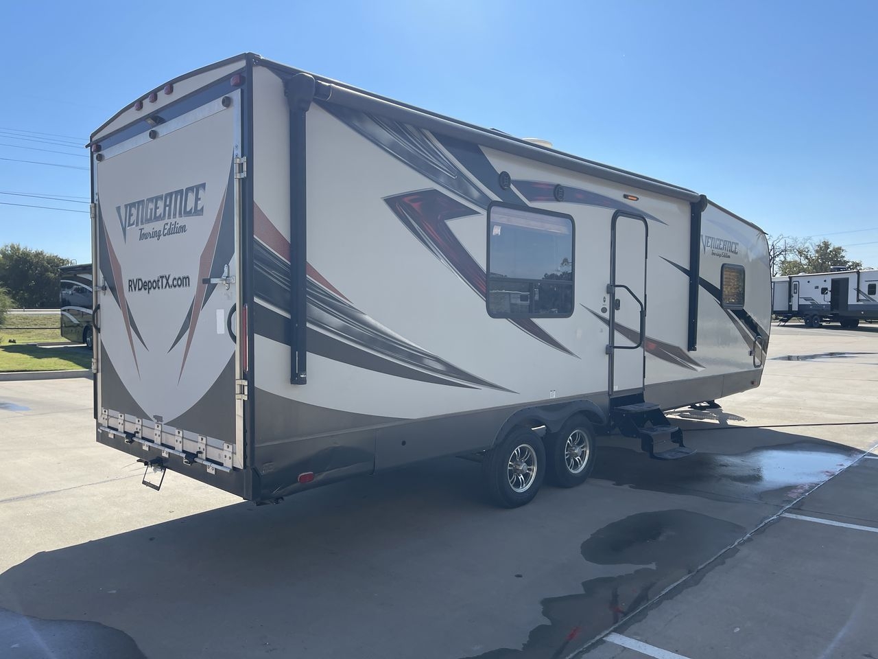 2017 FOREST RIVER VENGEANCE 26FB