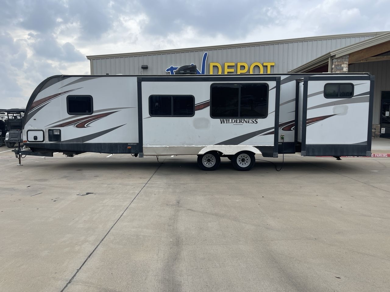 2018 HEARTLAND WILDERNESS 3350DS