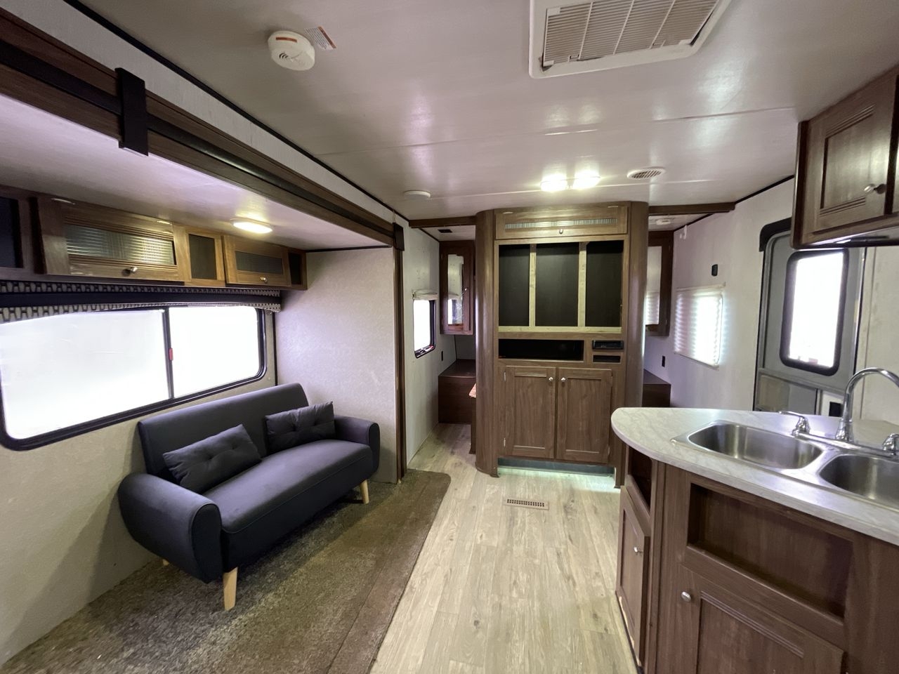 2018 HEARTLAND PROWLER 32LX