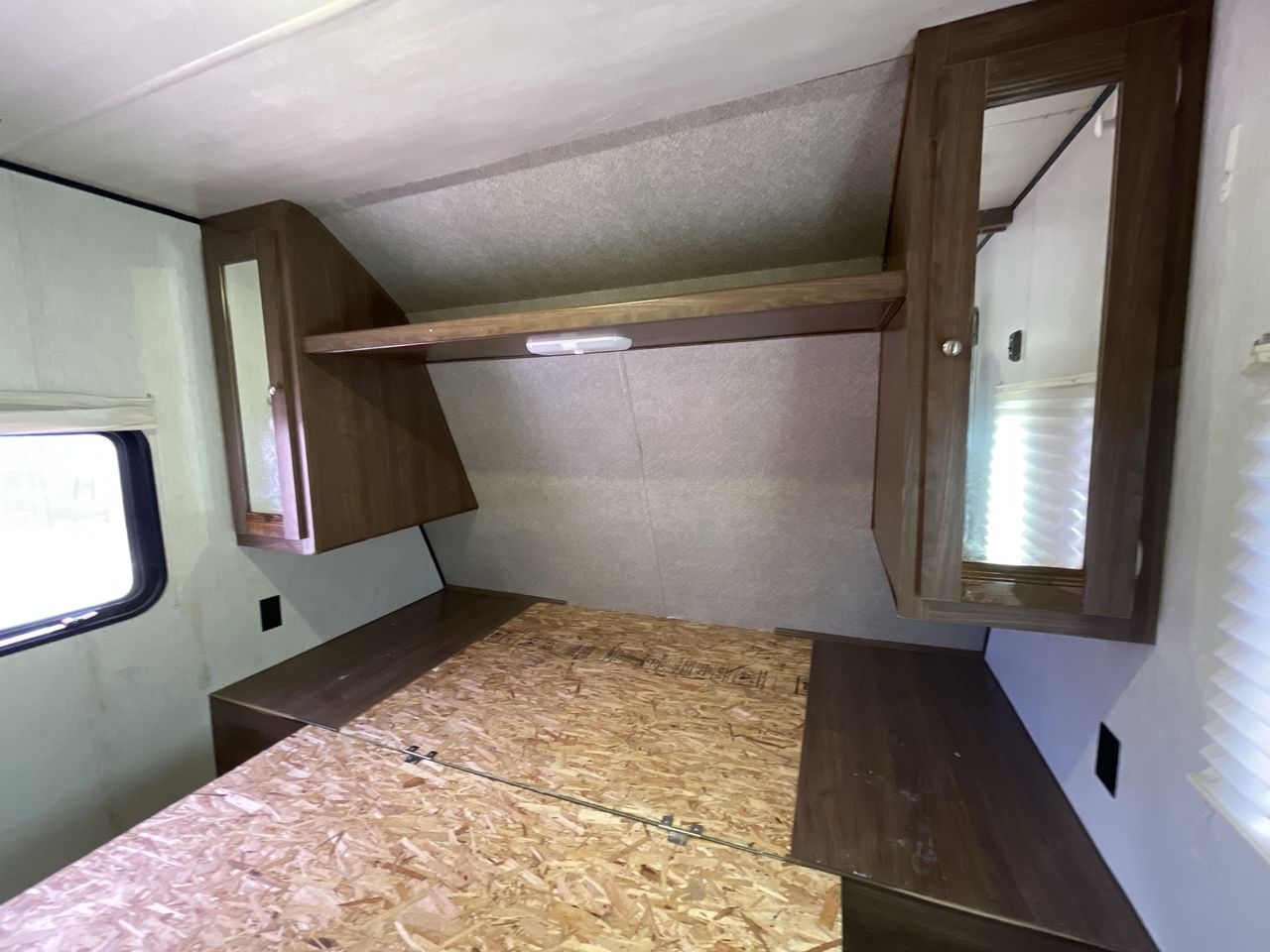 2018 HEARTLAND PROWLER 32LX