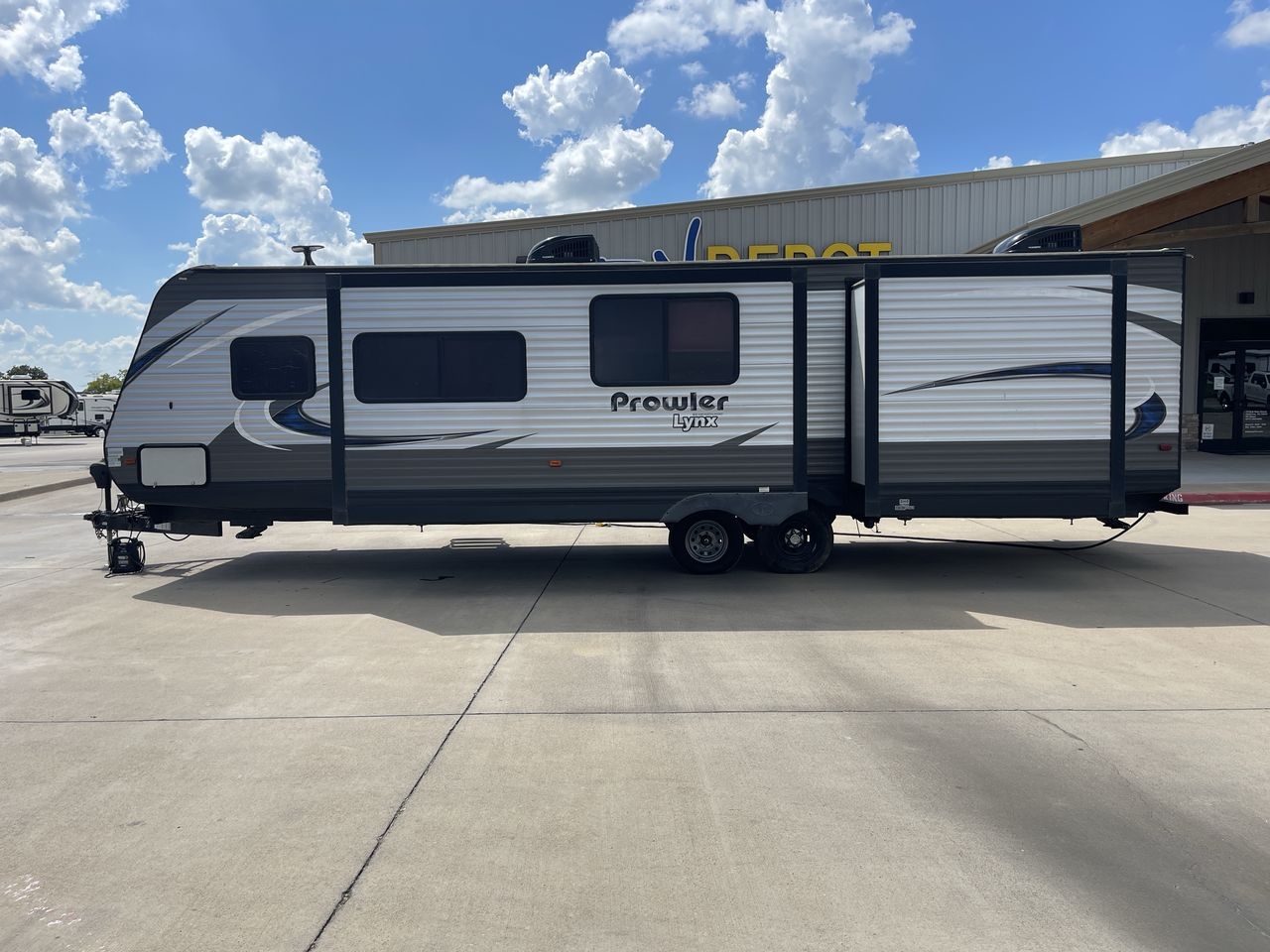 2018 HEARTLAND PROWLER 32LX