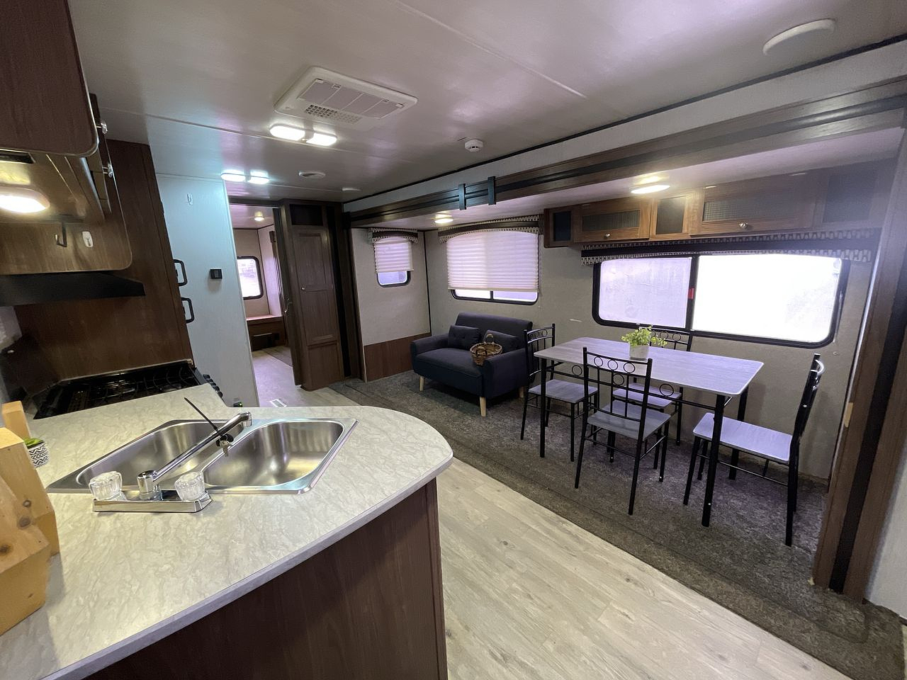 2018 HEARTLAND PROWLER 32LX