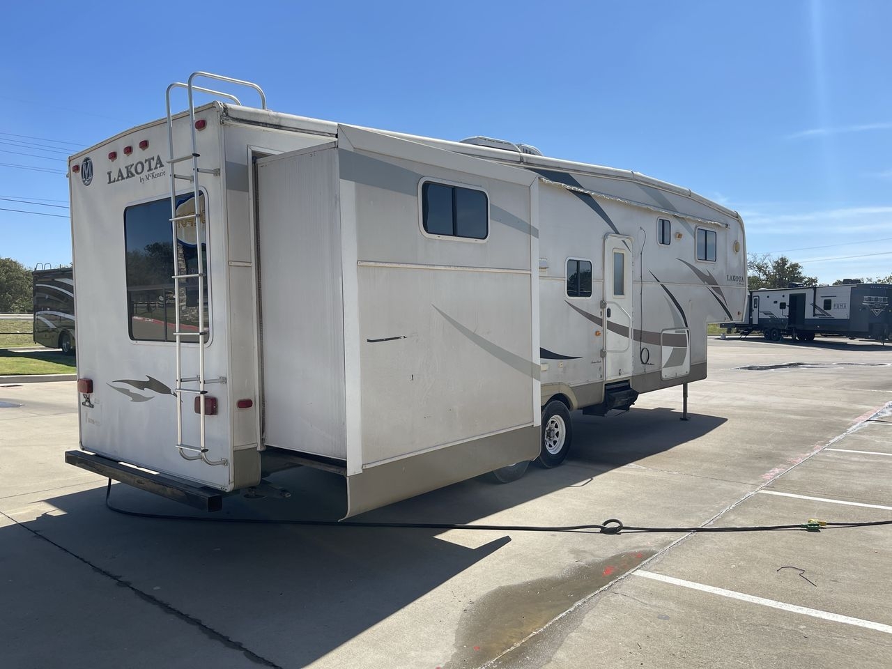 2008 MCKENZIE LAKOTA 34BHT