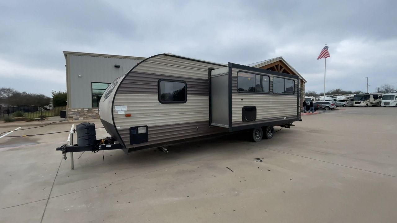 2017 FOREST RIVER CHEROKEE GRAY WOLF 2