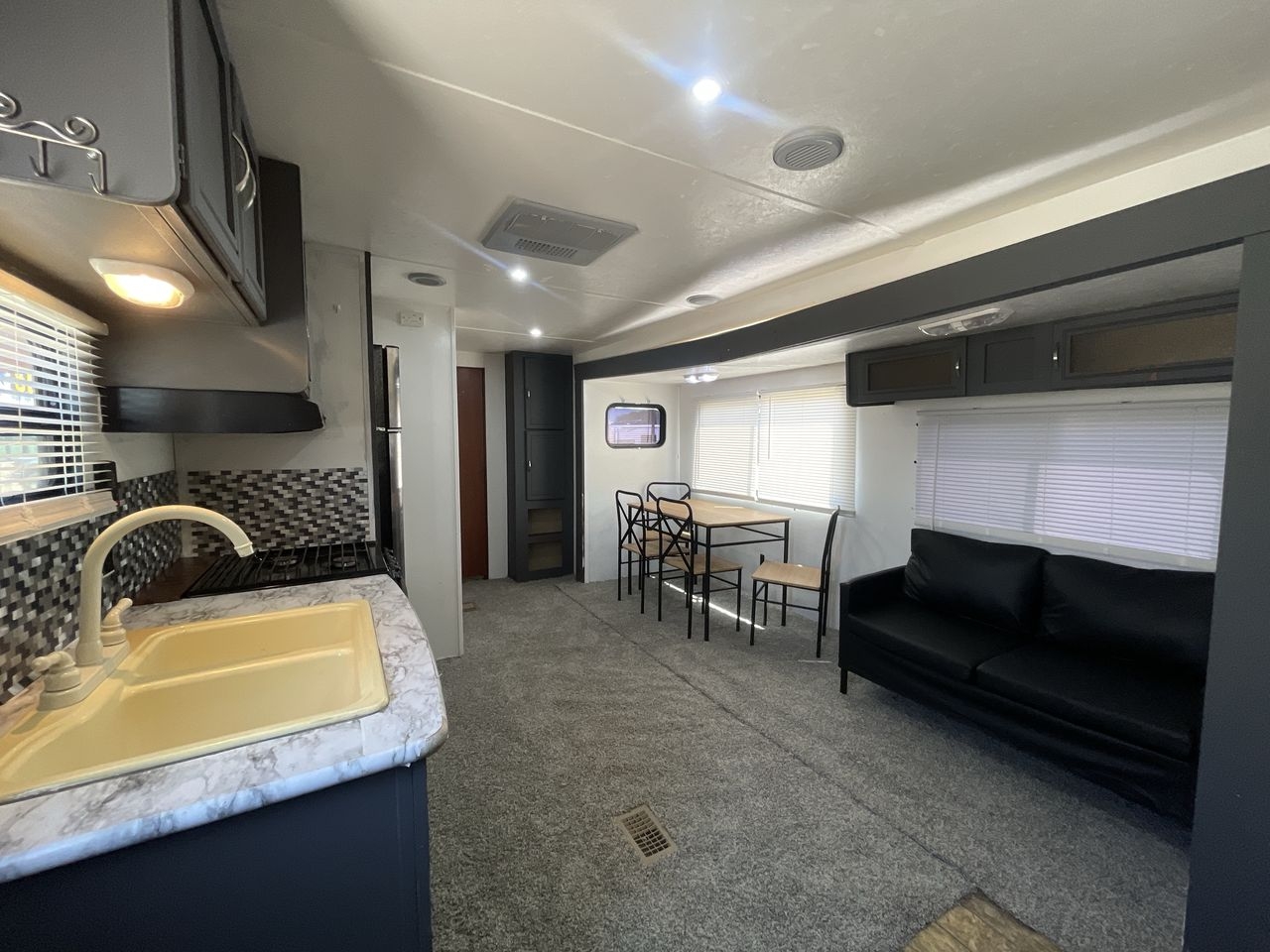 2016 PALOMINO PUMA 30DBSC