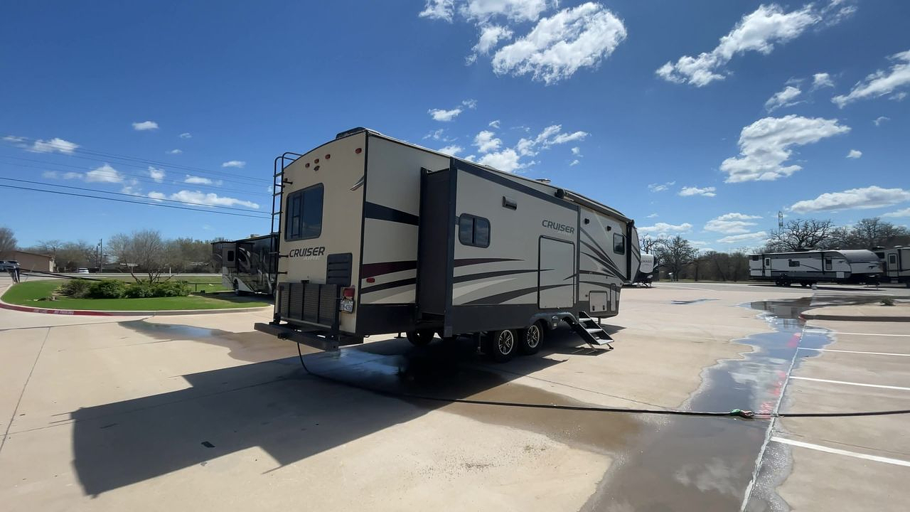 2018 CROSSROADS RV CRUISER AIRE 28RD