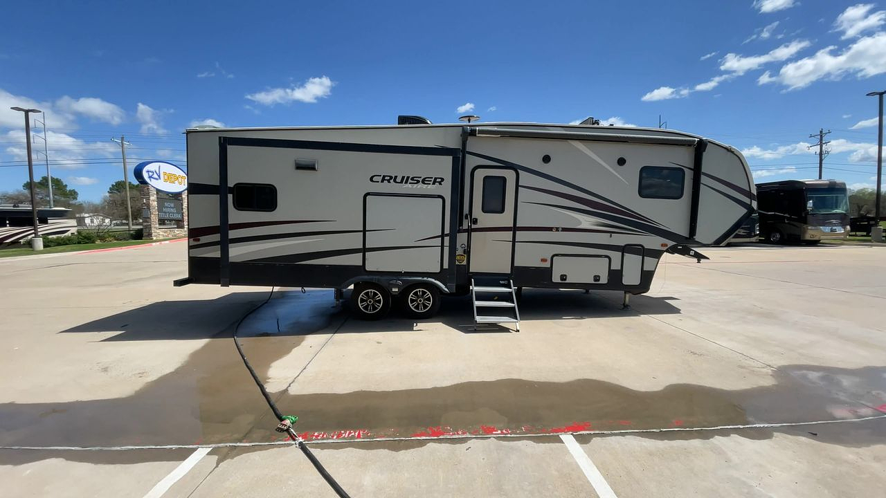 2018 CROSSROADS RV CRUISER AIRE 28RD