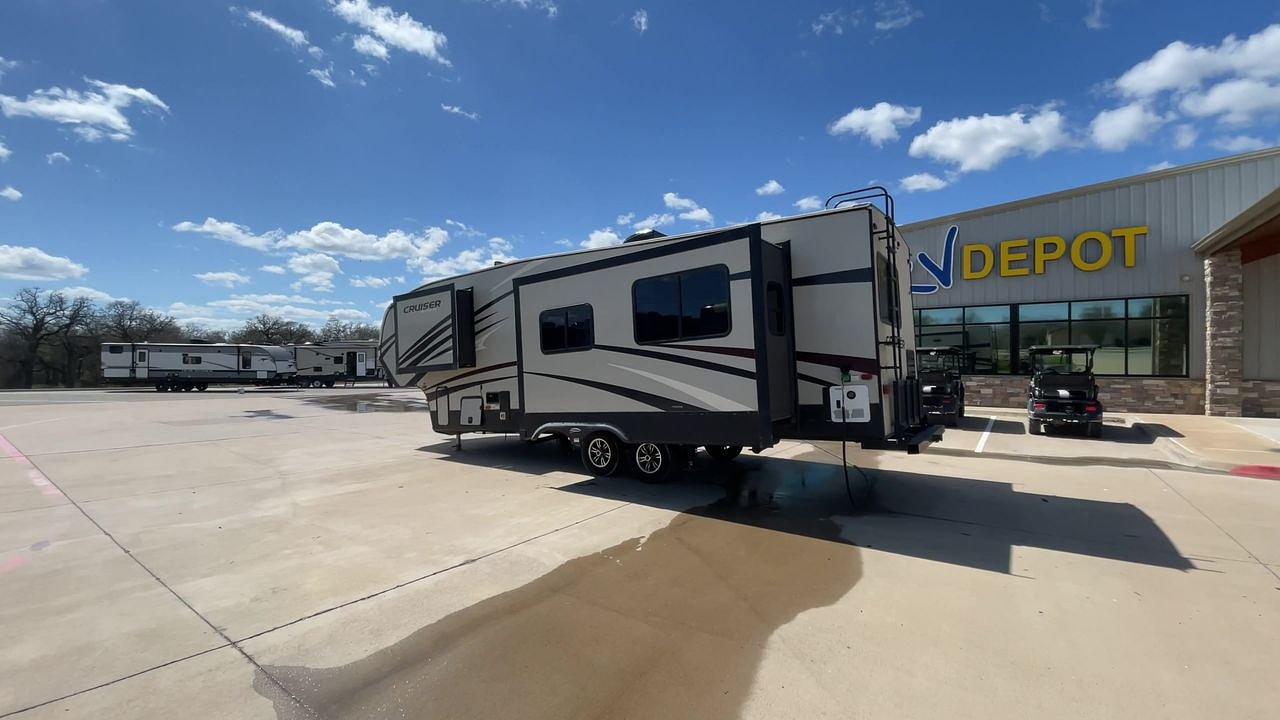 2018 CROSSROADS RV CRUISER AIRE 28RD