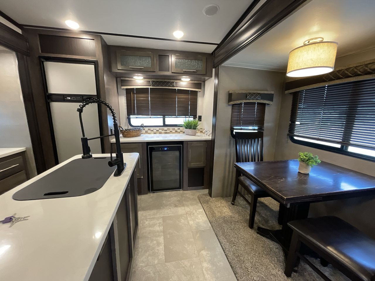 2018 CROSSROADS RV CRUISER AIRE 28RD