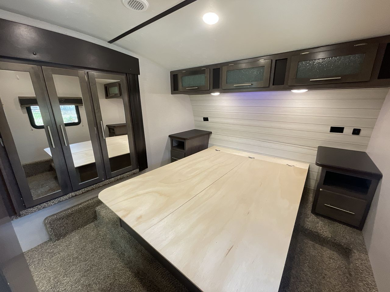 2018 CROSSROADS RV CRUISER AIRE 28RD