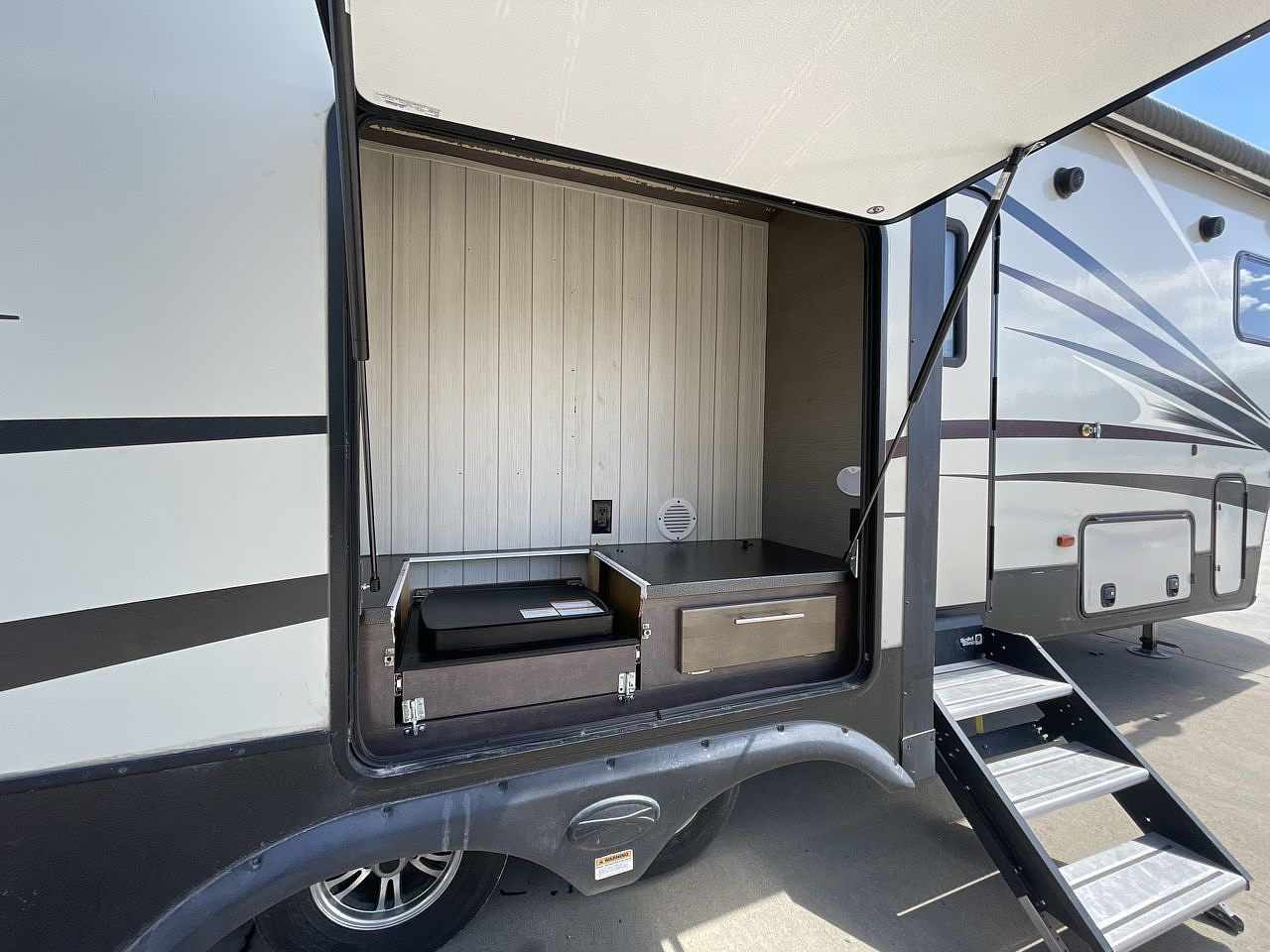 2018 CROSSROADS RV CRUISER AIRE 28RD