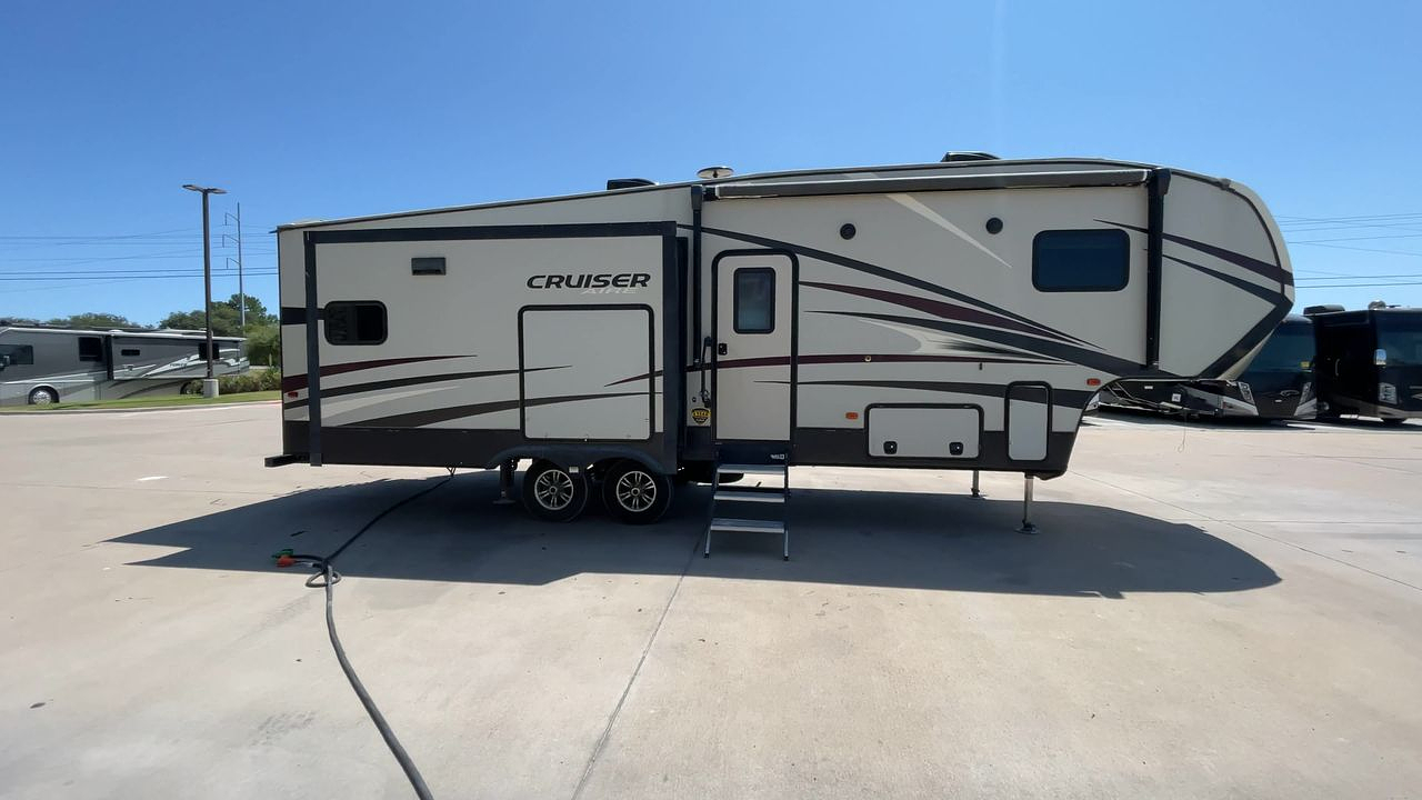 2018 CROSSROADS RV CRUISER AIRE 28RD
