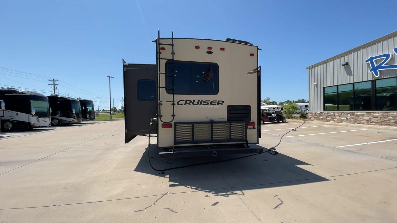 2018 CROSSROADS RV CRUISER AIRE 28RD