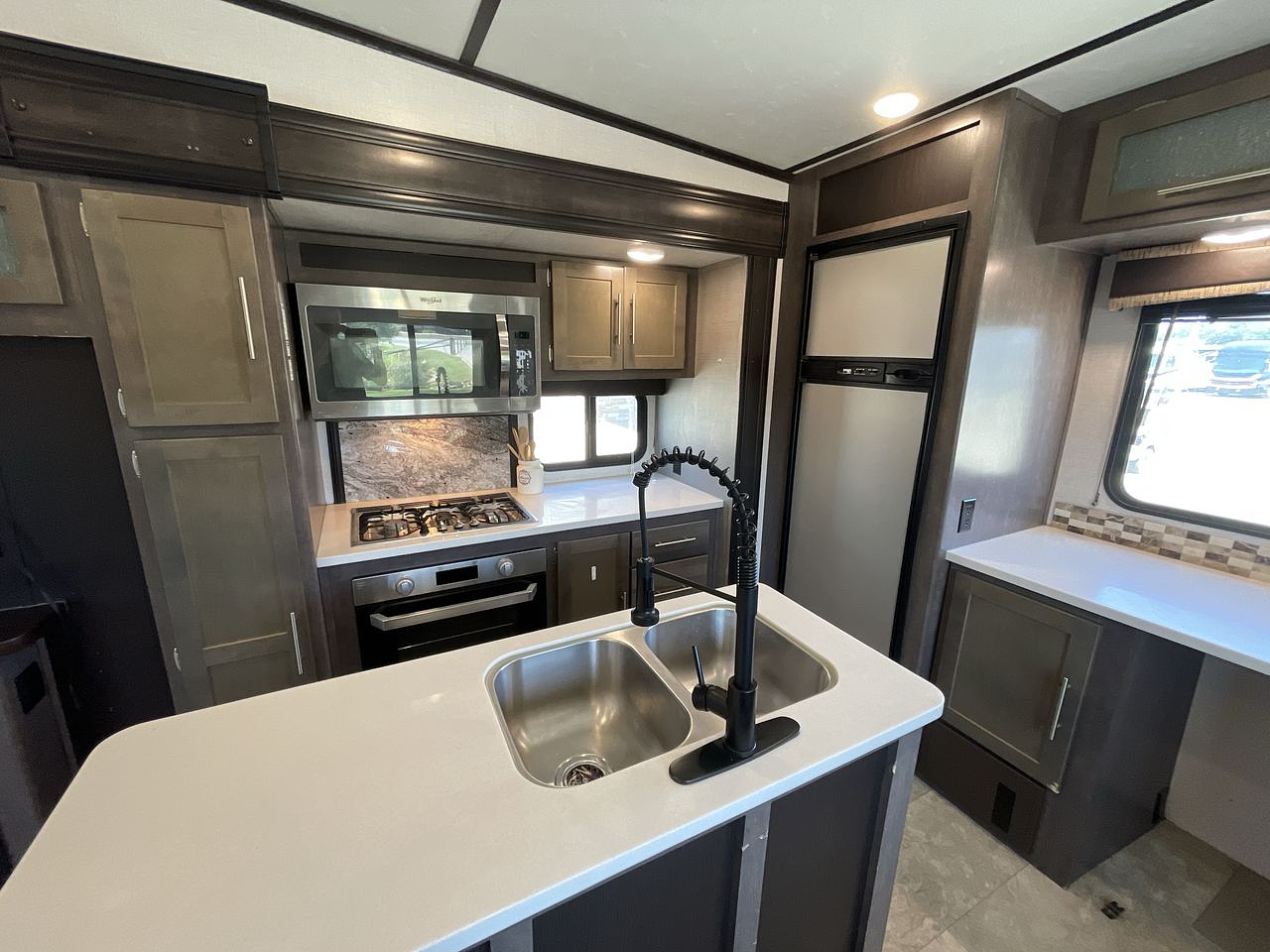 2018 CROSSROADS RV CRUISER AIRE 28RD