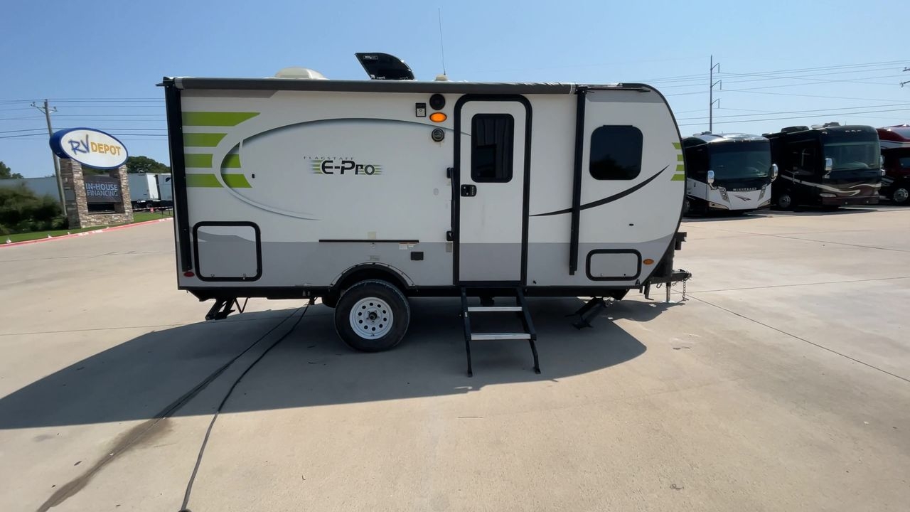 2019 FOREST RIVER FLAGSTAFF E-PRO 16BH