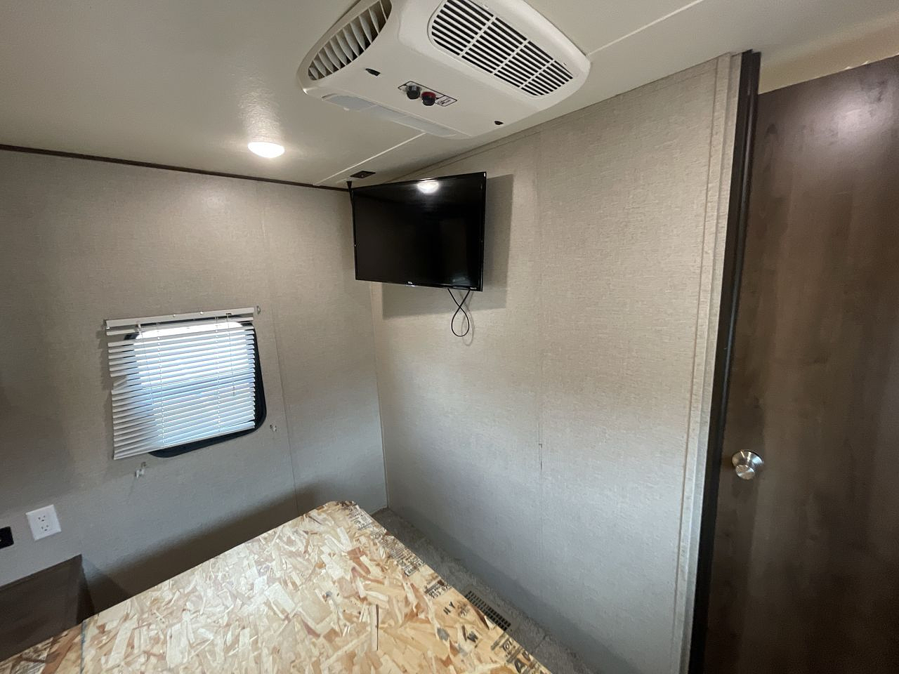 2019 FOREST RIVER SHASTA 28BH