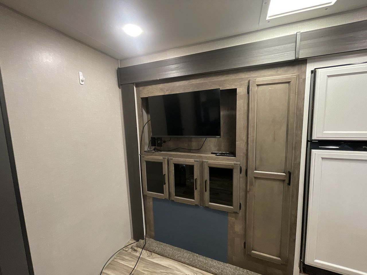 2021 KZ RV SPORTTREK 343VIB