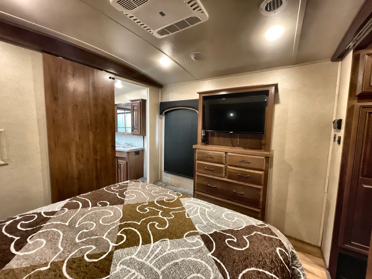 2016 JAYCO PINNACLE 37