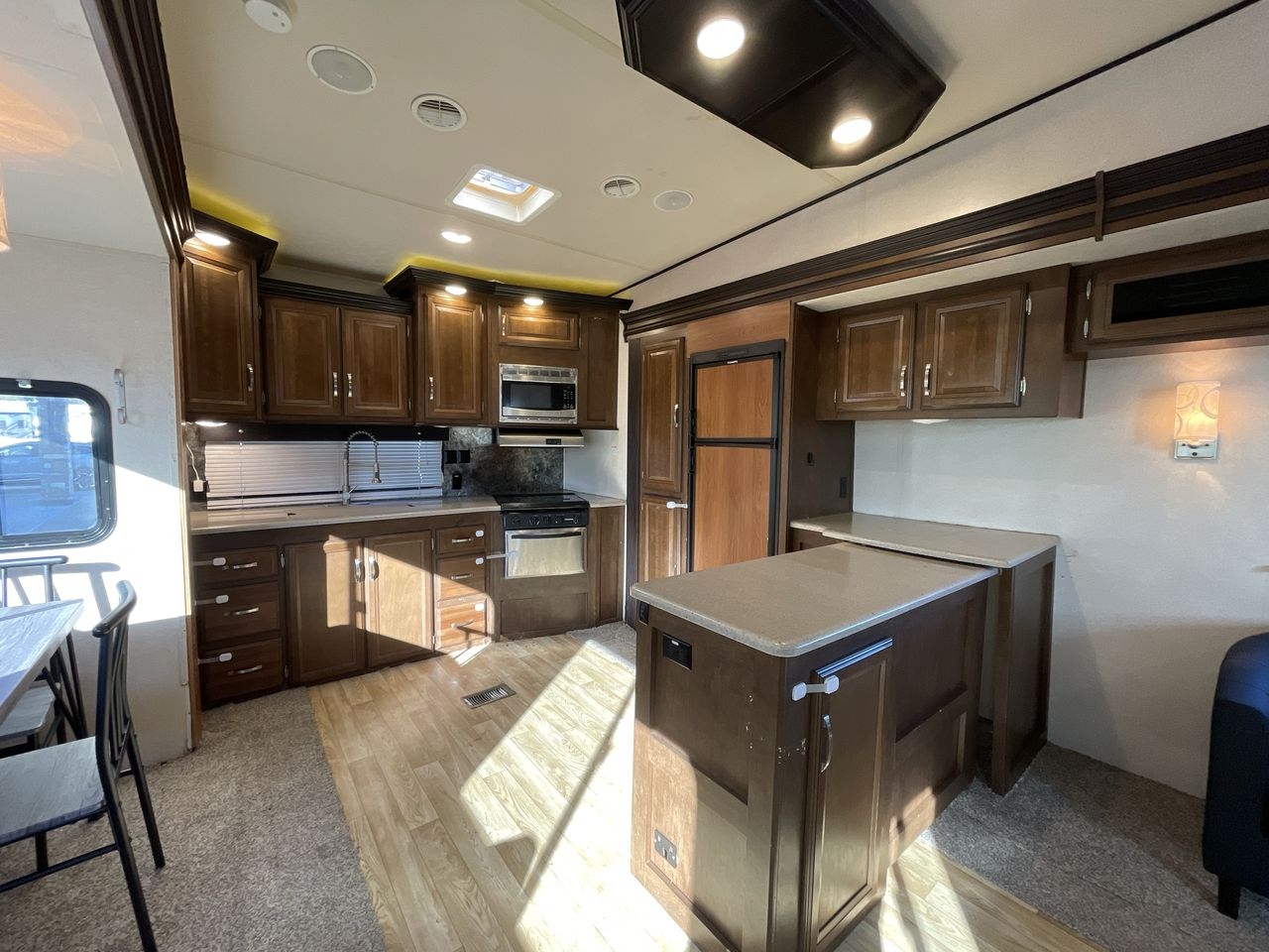 2018 FOREST RIVER SALEM HEMISPHERE 346