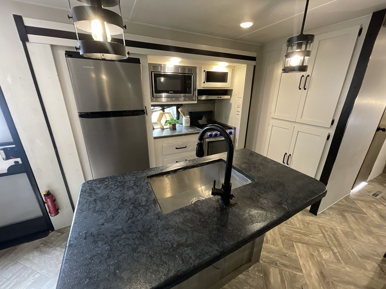 2023 FOREST RIVER PUMA 32BH2B