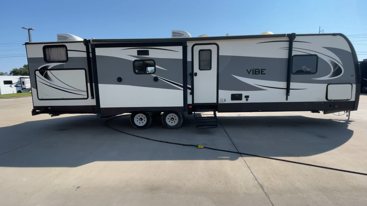 2018 FOREST RIVER VIBE 313BHS