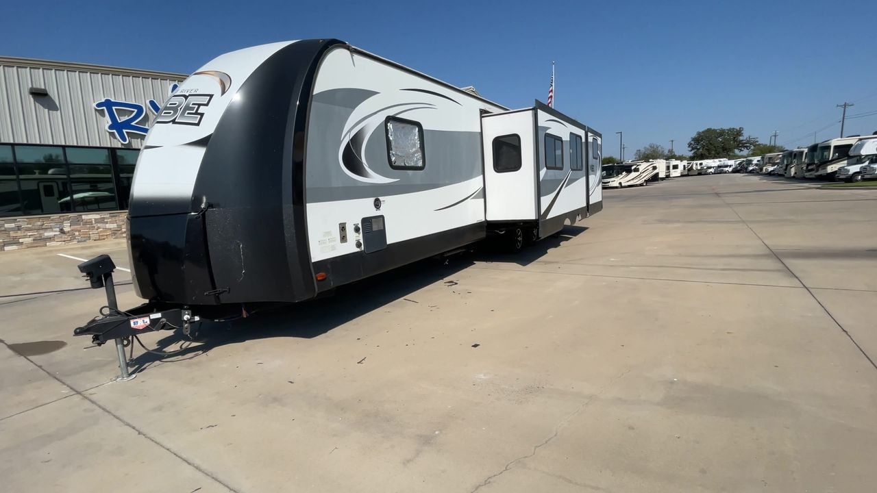 2018 FOREST RIVER VIBE 313BHS