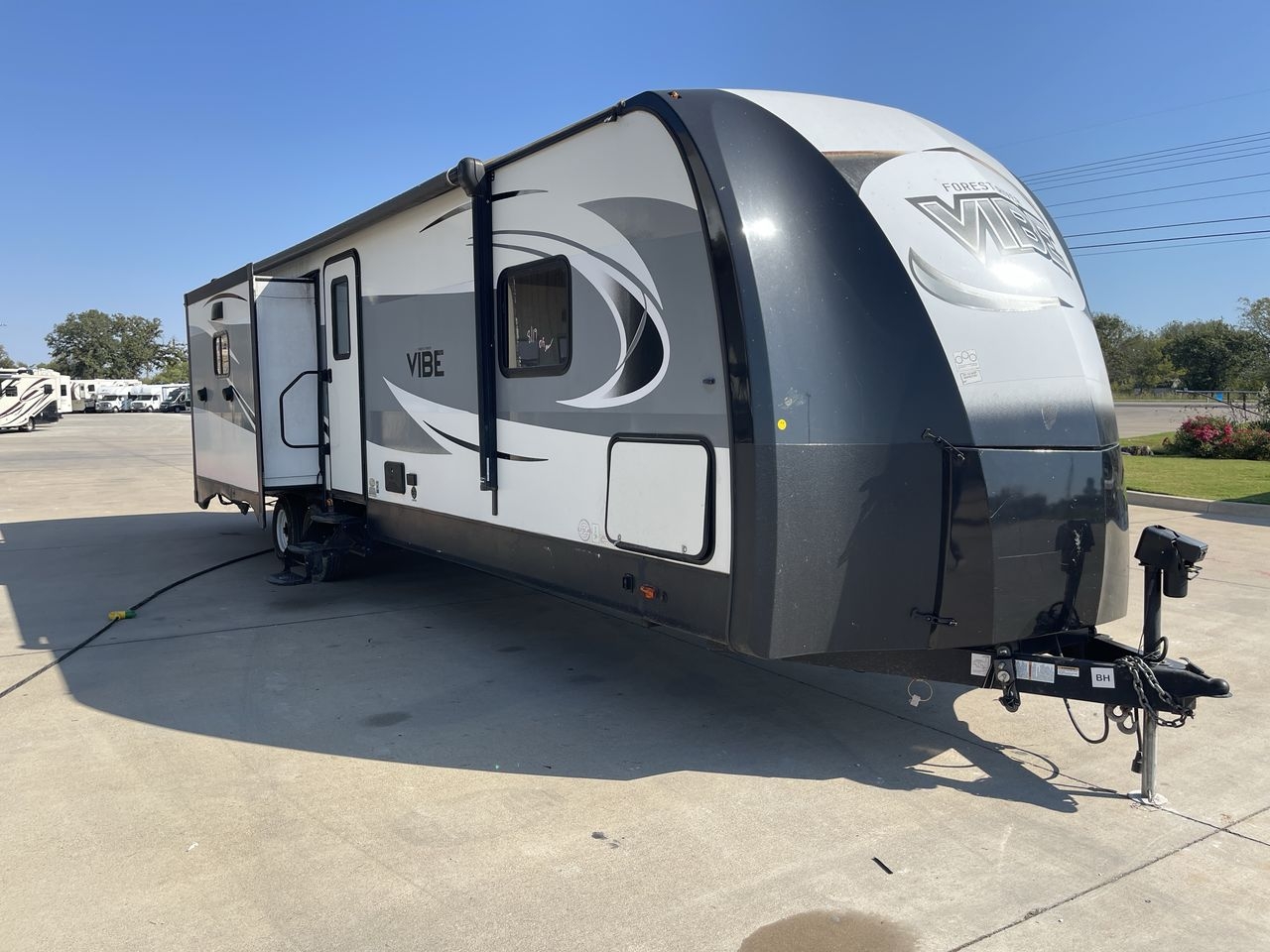 2018 FOREST RIVER VIBE 313BHS