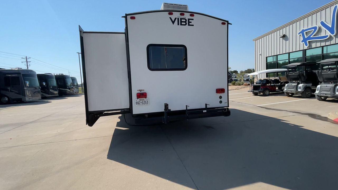 2018 FOREST RIVER VIBE 313BHS