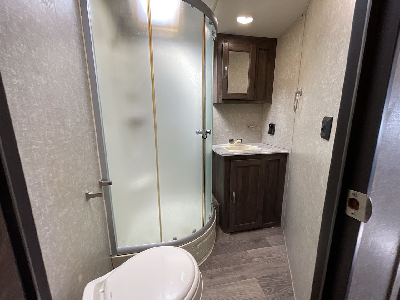 2018 FOREST RIVER VIBE 313BHS