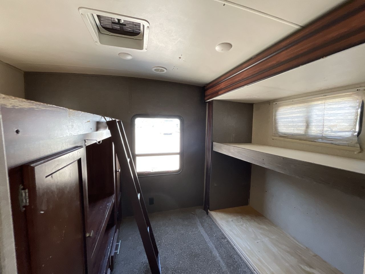 2017 HEARTLAND MALLARD M32